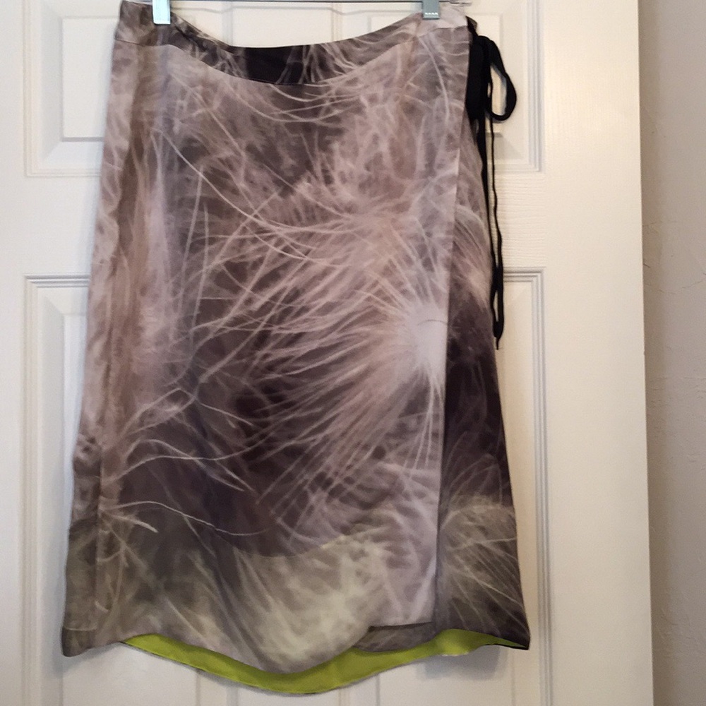 Simply Vera wrap skirt size large-multi color
